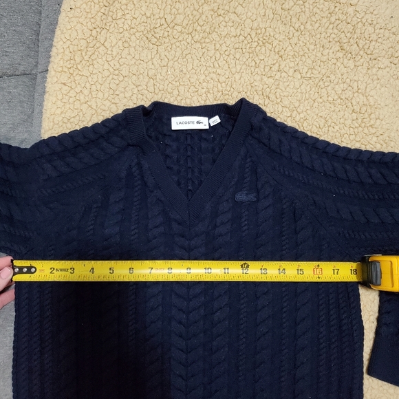 Lacoste wool vneck sweater - Picture 6 of 6
